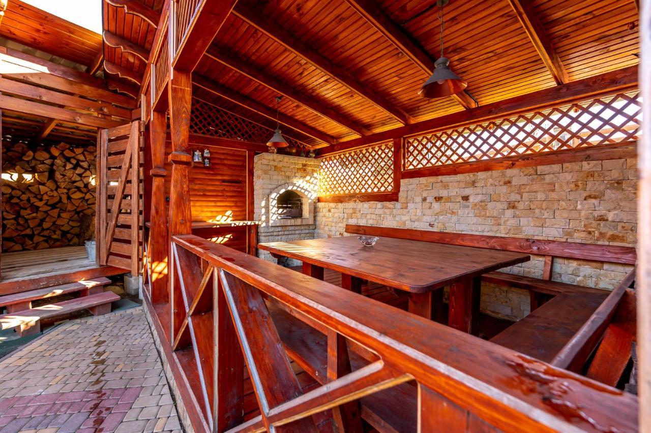 Emerald House Mykulychyn Exterior foto