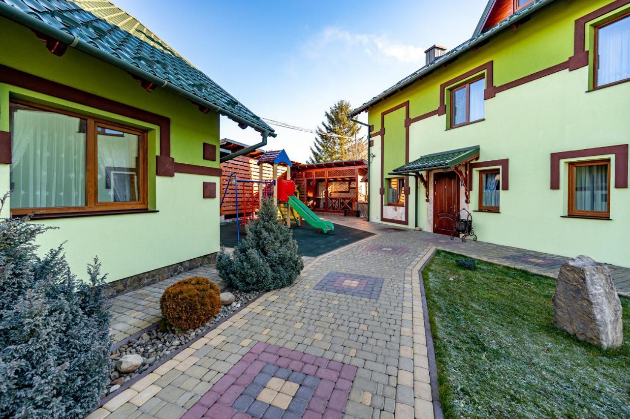 Emerald House Mykulychyn Exterior foto