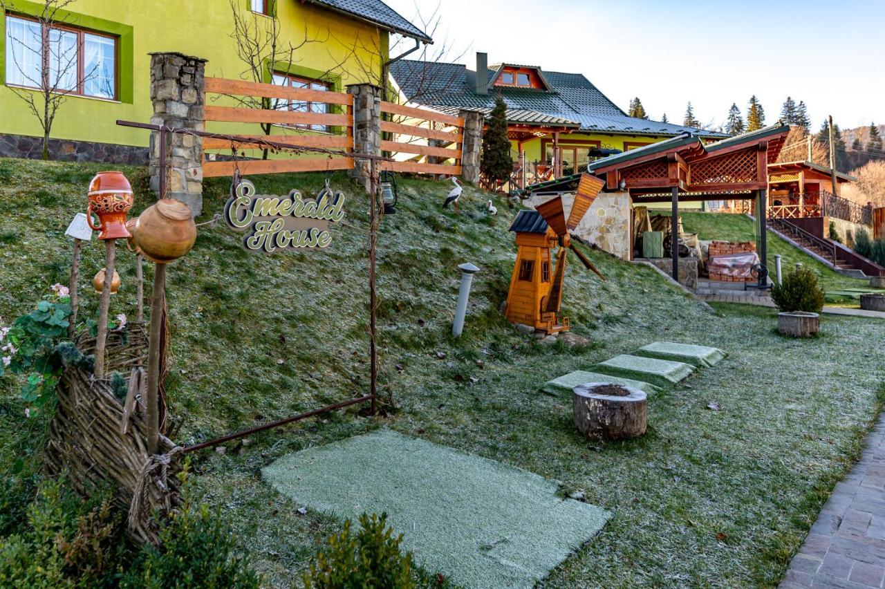 Emerald House Mykulychyn Exterior foto