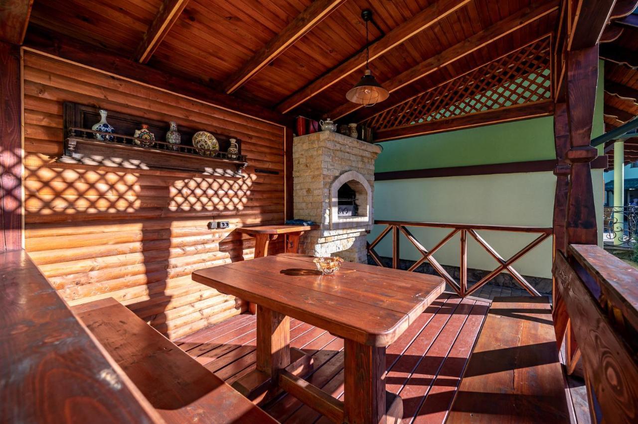 Emerald House Mykulychyn Exterior foto
