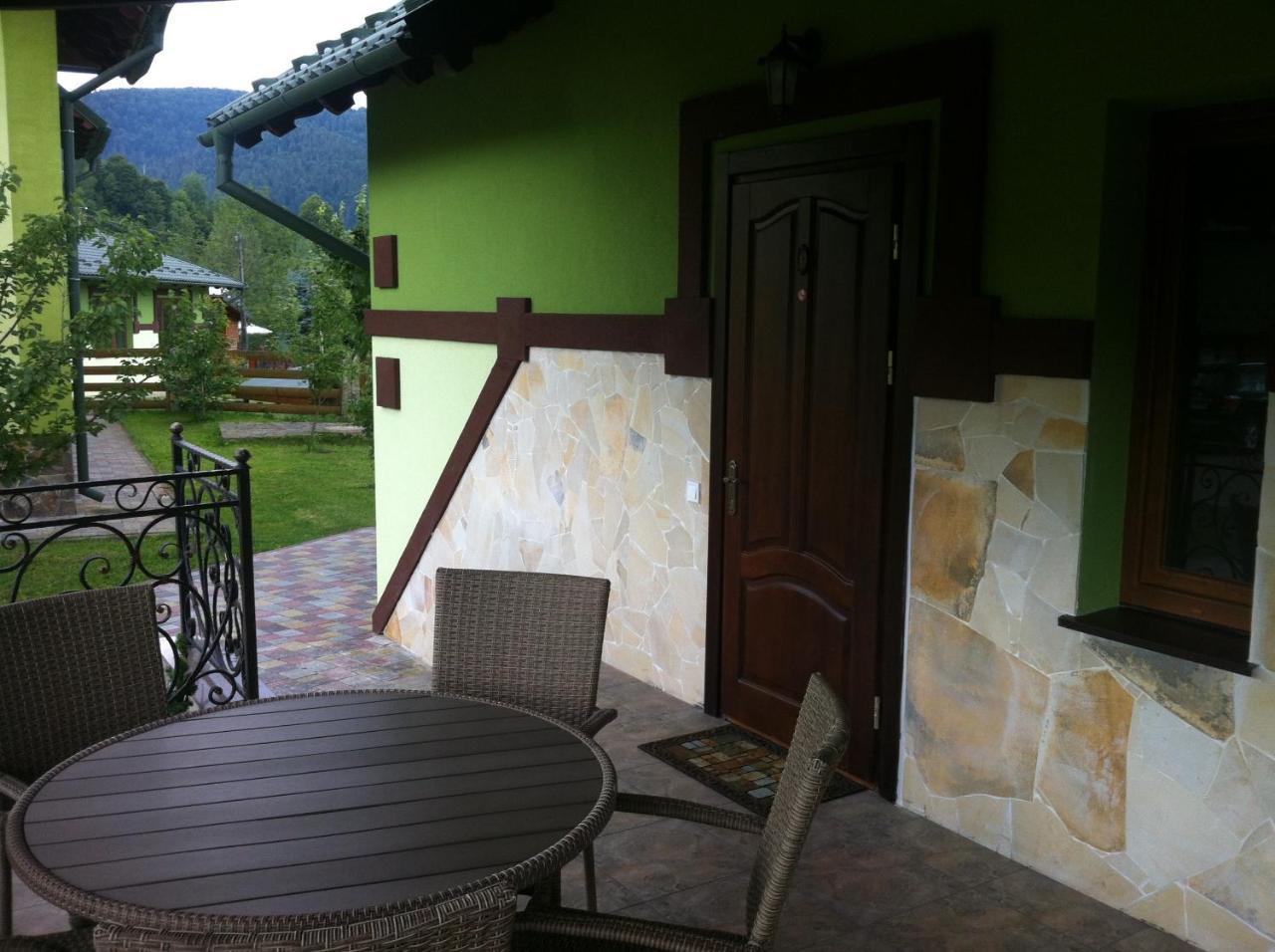 Emerald House Mykulychyn Exterior foto